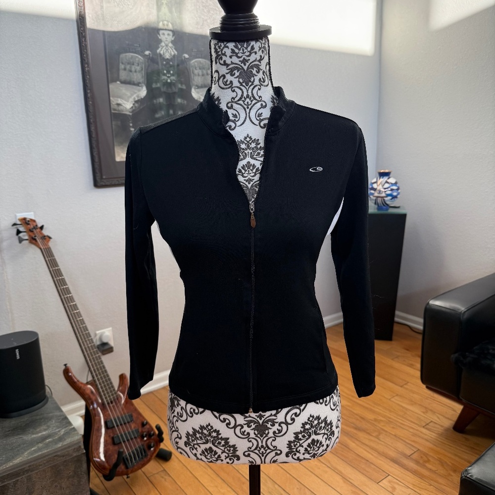 🍀 4 for $24: Champion Zip Up Athletic Top